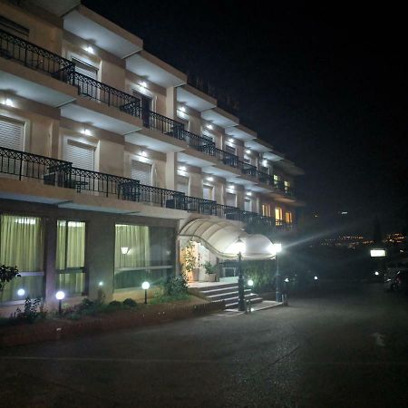Hotel Anesi Афины Экстерьер фото