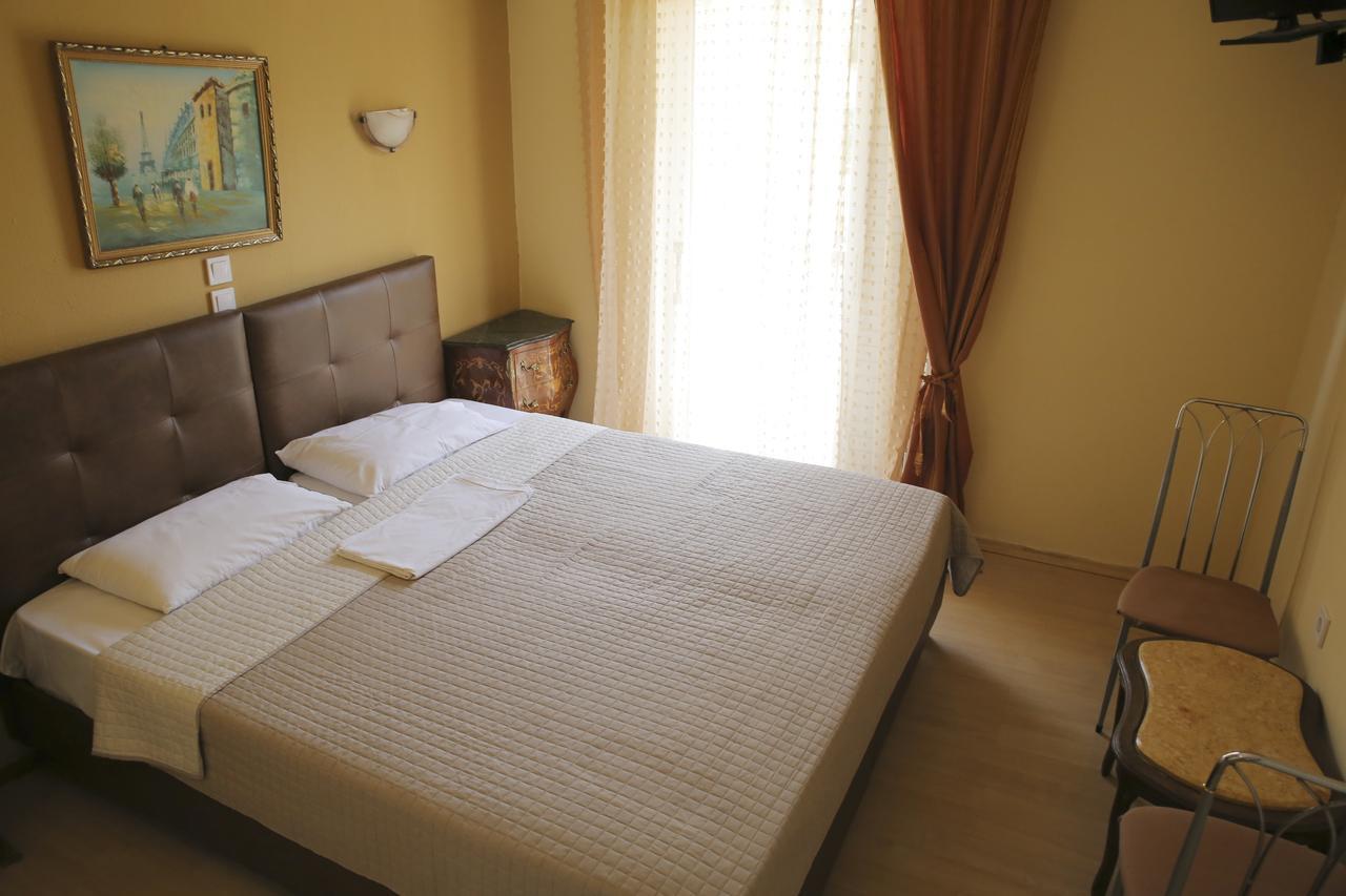 Hotel Anesi Афины Экстерьер фото
